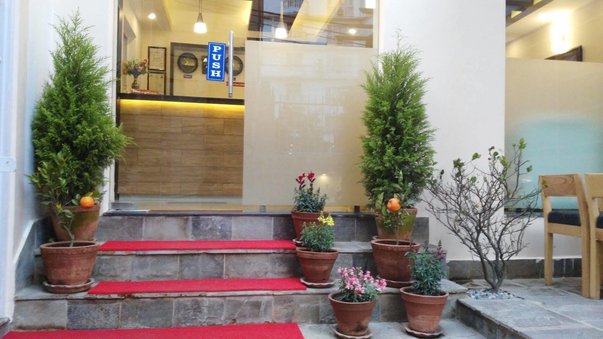 Lemon Tree Hotel Pvt. Ltd Κατμαντού Εξωτερικό φωτογραφία
